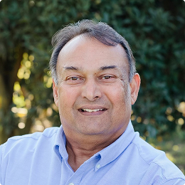 Headshot of Peter Mehta